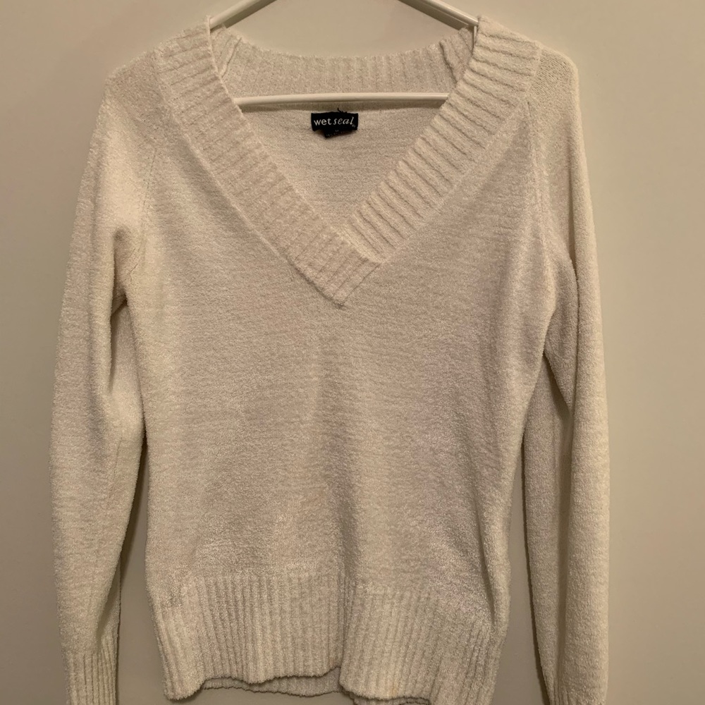 Wet seal, vneck, retro, sweater